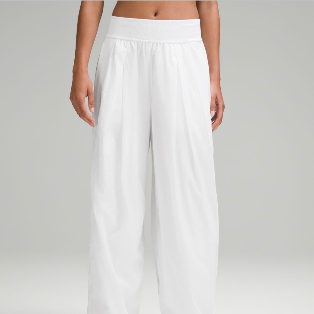 Lululemon Light Weight Tennis Midrise Track Pants